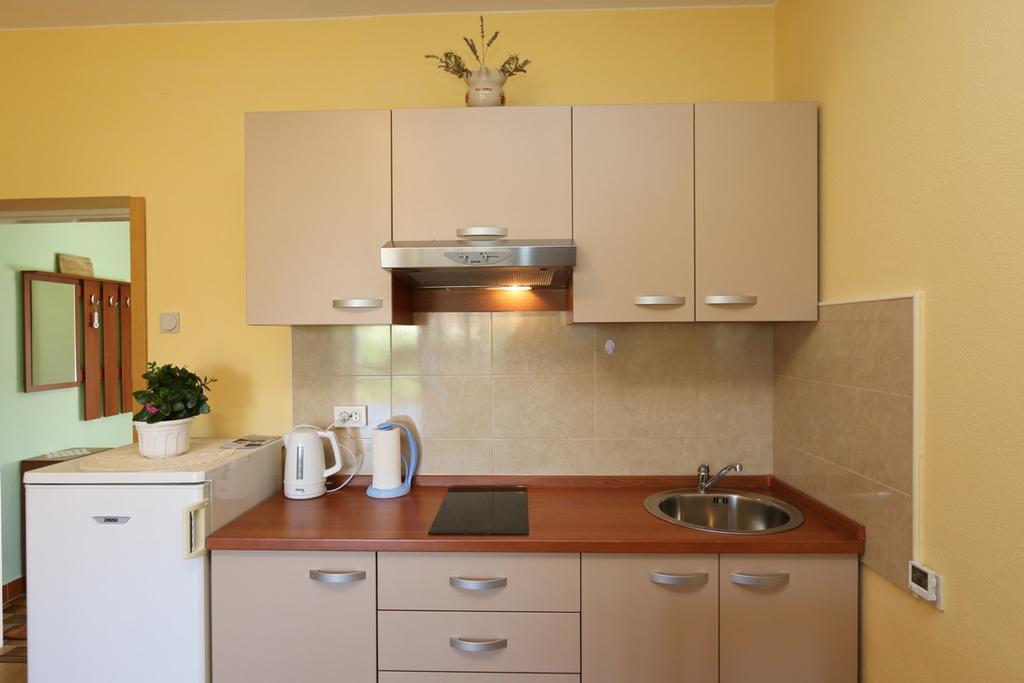 Apartment Mihajic M Klimno Exteriör bild